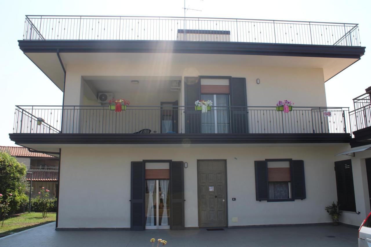Villa Sicilia Apartment คาตาเนีย ภายนอก รูปภาพ