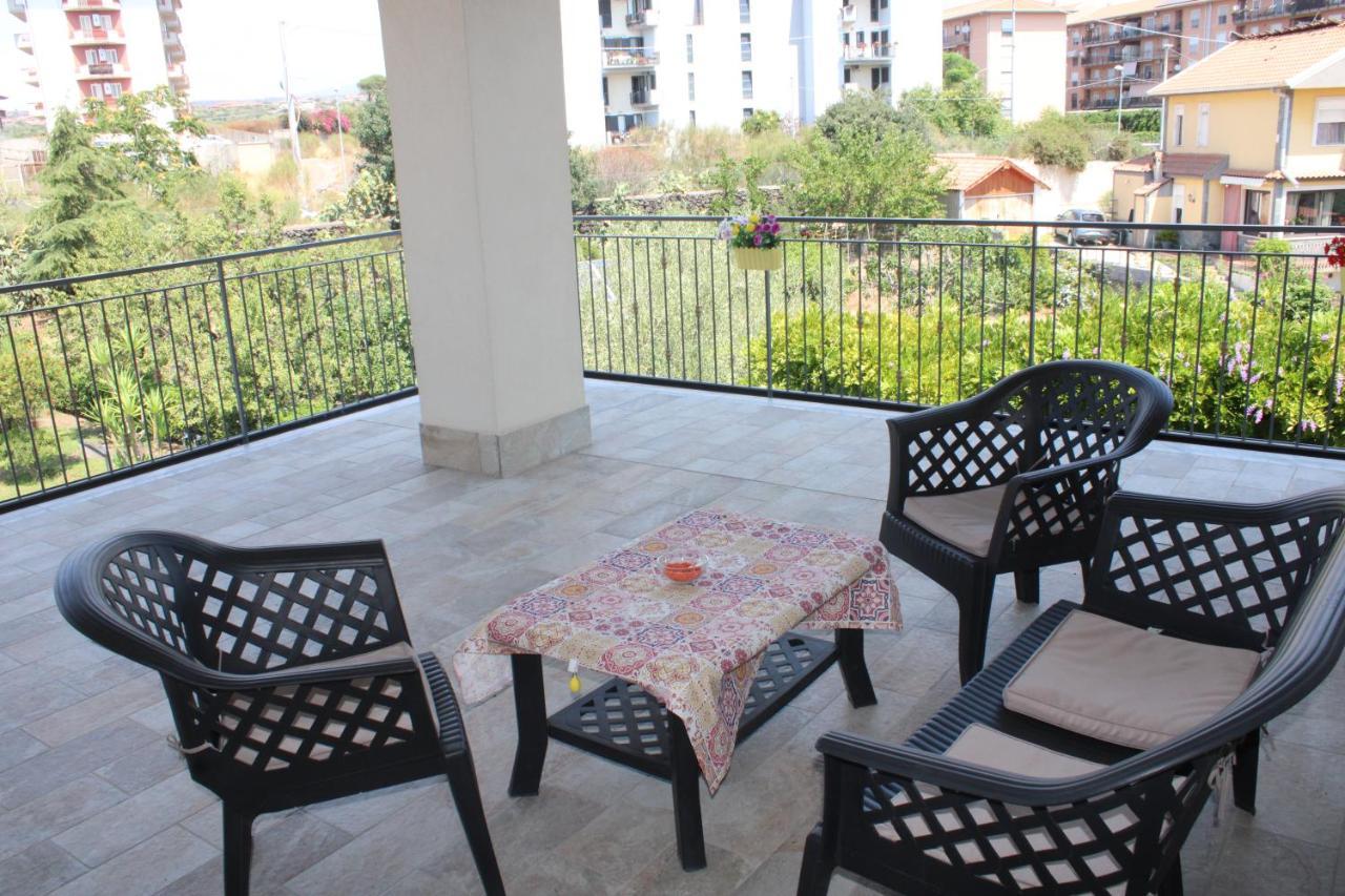 Villa Sicilia Apartment คาตาเนีย ภายนอก รูปภาพ