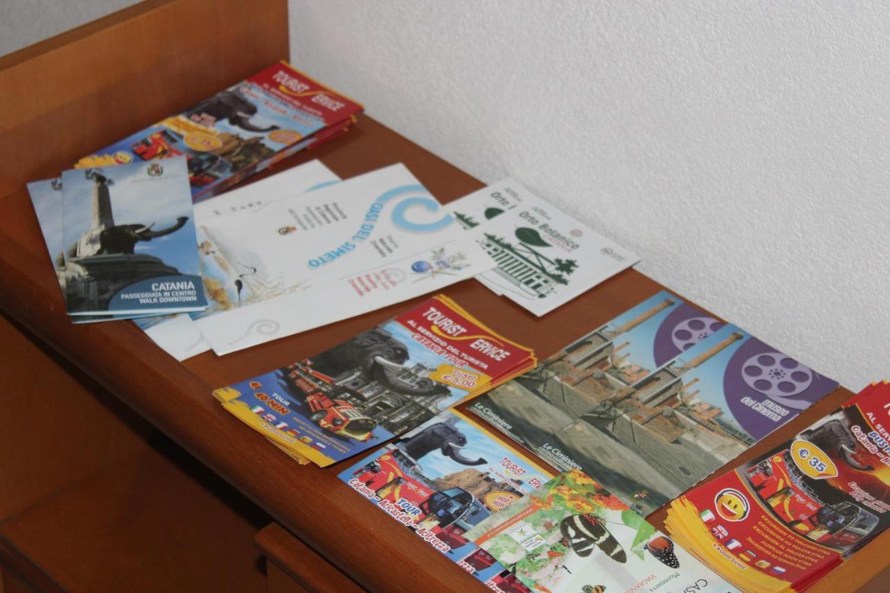 Villa Sicilia Apartment คาตาเนีย ภายนอก รูปภาพ